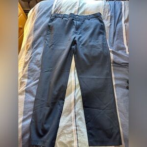 Van Heusen Traveler Blue Dress Pants 34x30